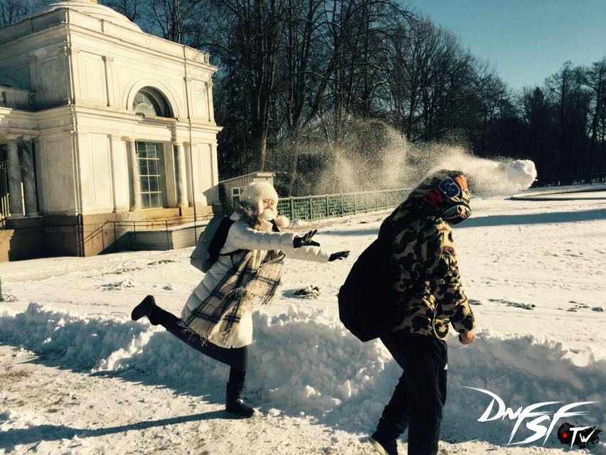 心悦会员俱乐部：dnf勇士们打雪仗照片